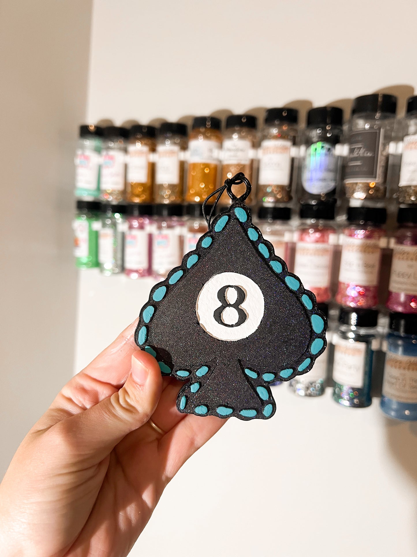 8 ball spade freshie