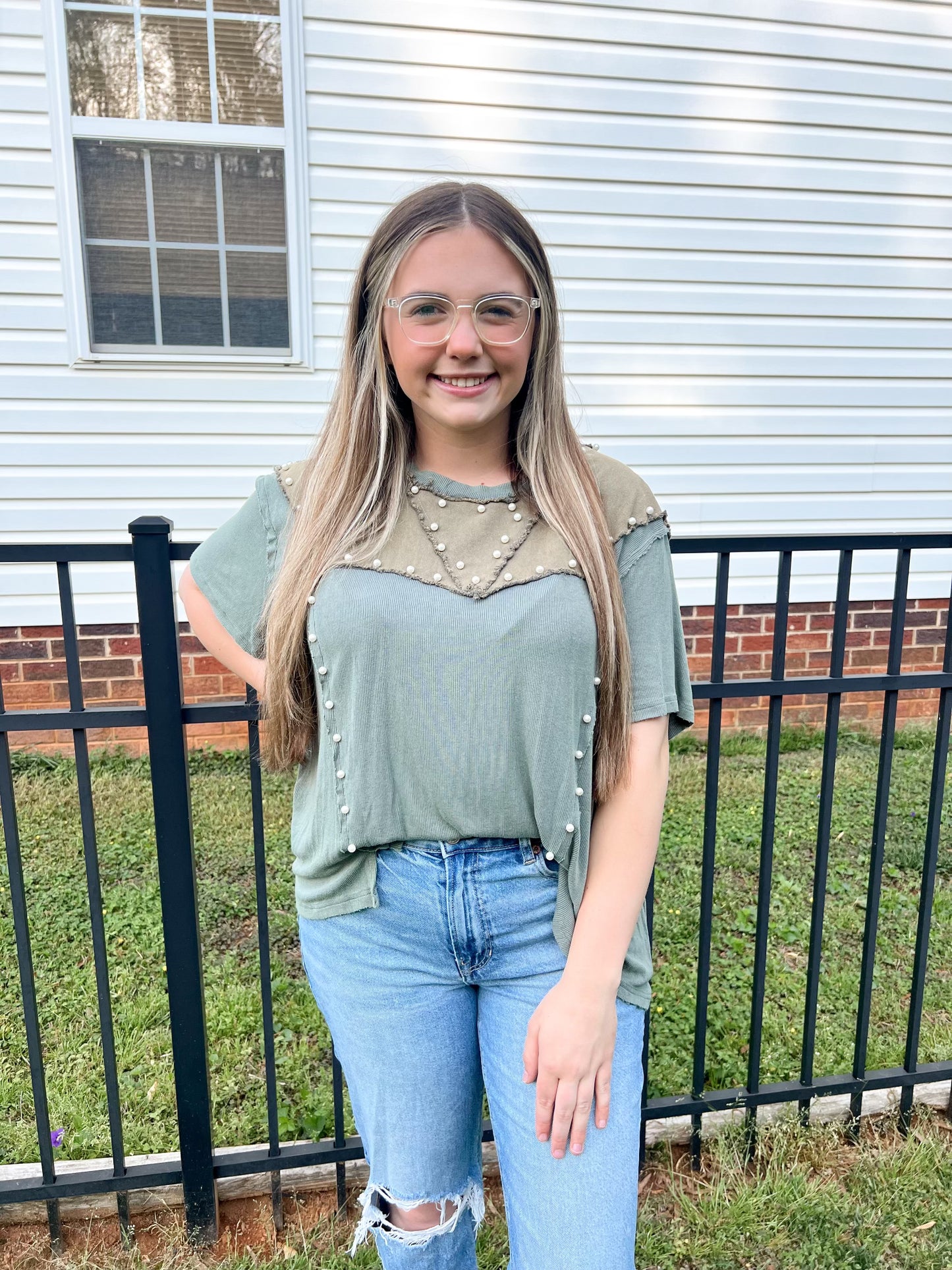 Pearl detailed top